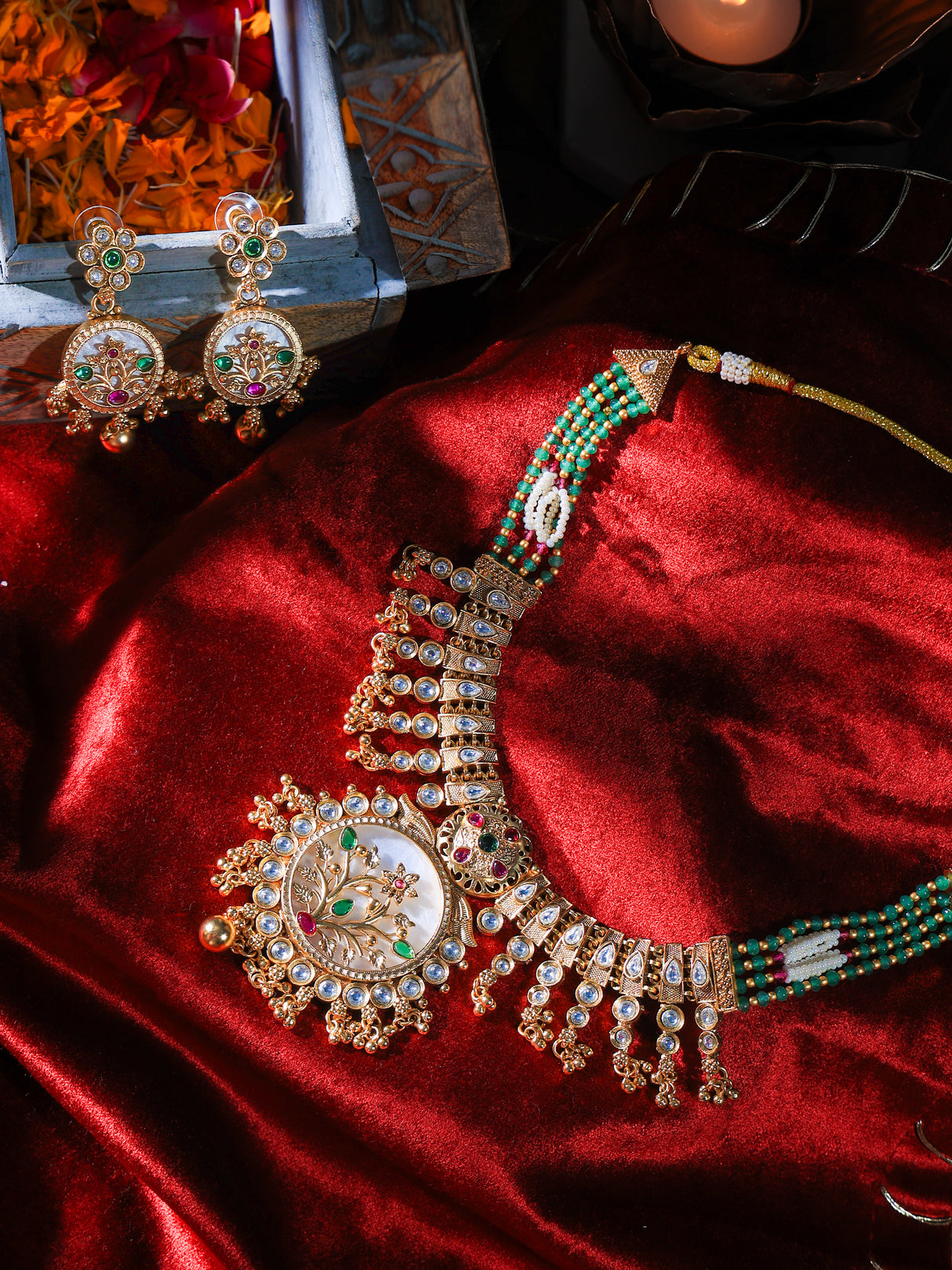 Vasanti Rajwada choker set