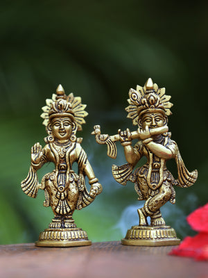 Radha Krishna Statue