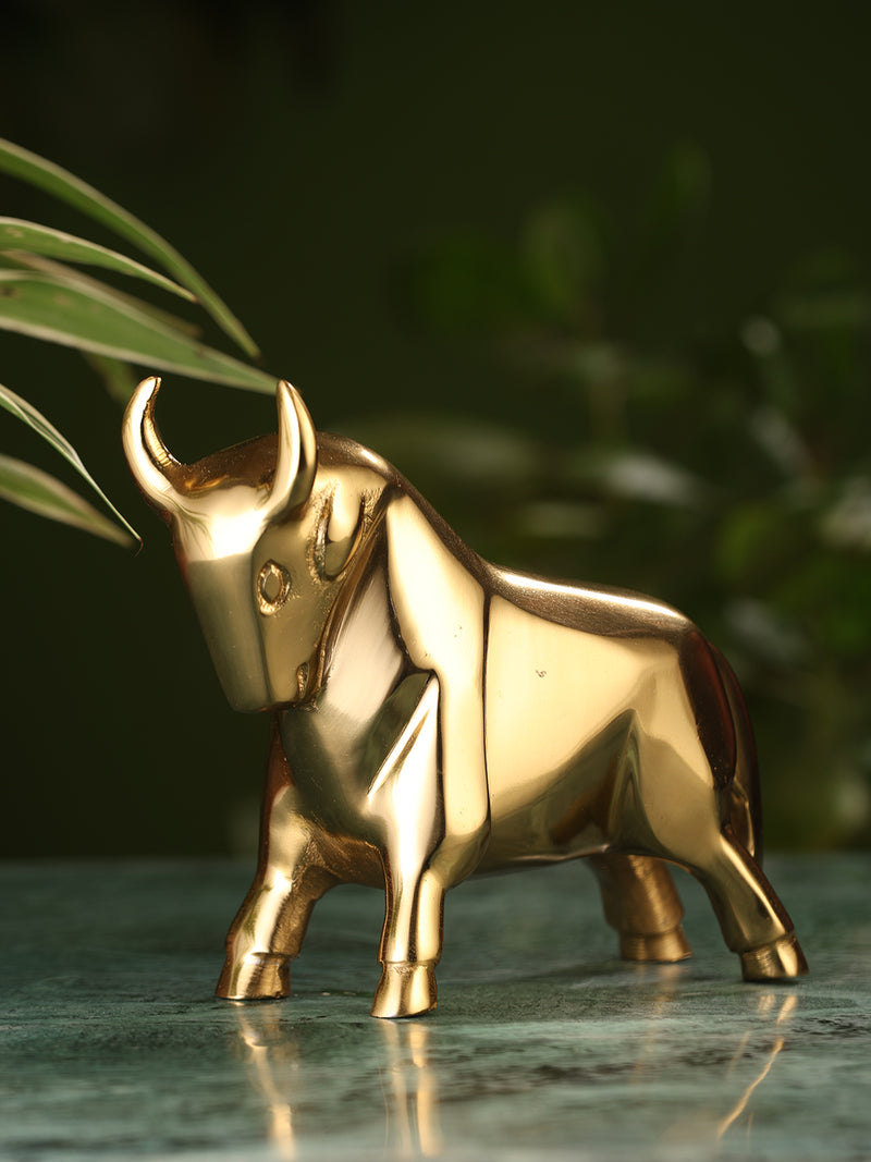 Chic Fauna Tablescape Golden Taurus