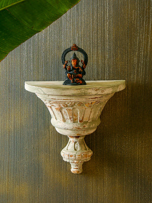 Corbel - Enchanted Carving