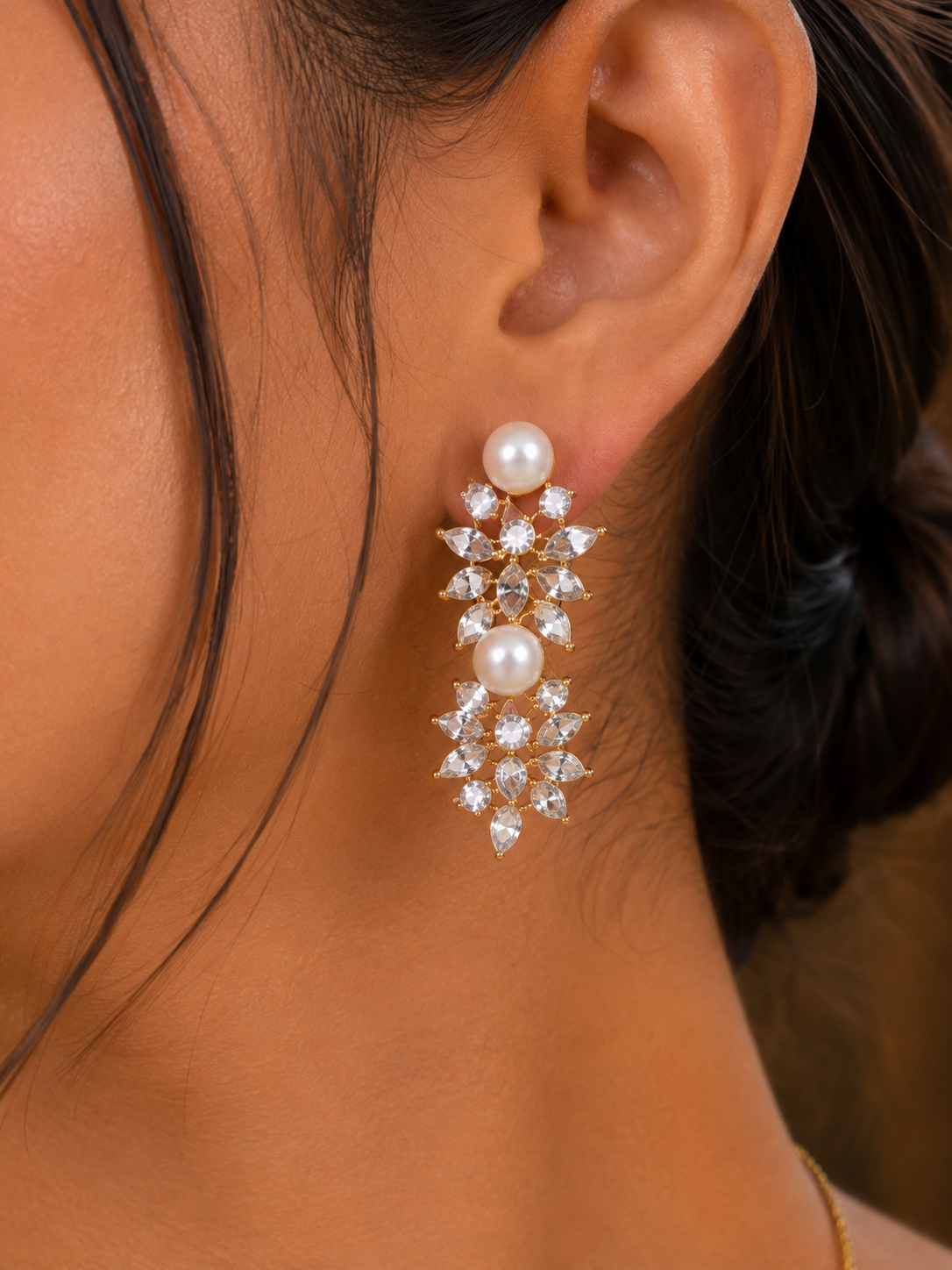 Tyasha Pearl Blossom Crystal Necklace Set