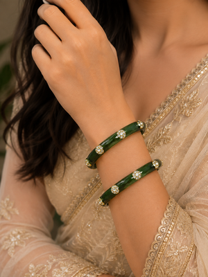Viyan Emerald Radiance Glass Bangles
