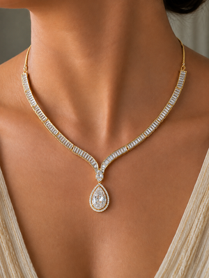 Daisy Teardrop Elegance Necklace Set