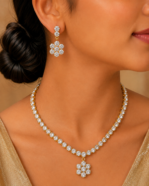 Darpan Golden Necklace Set