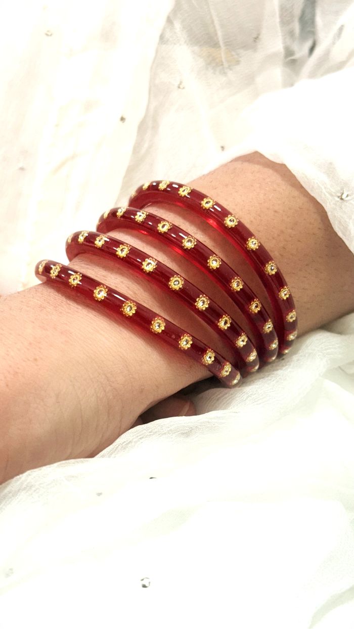 Ishq Acrylic WithBrass Plated flower Bangles