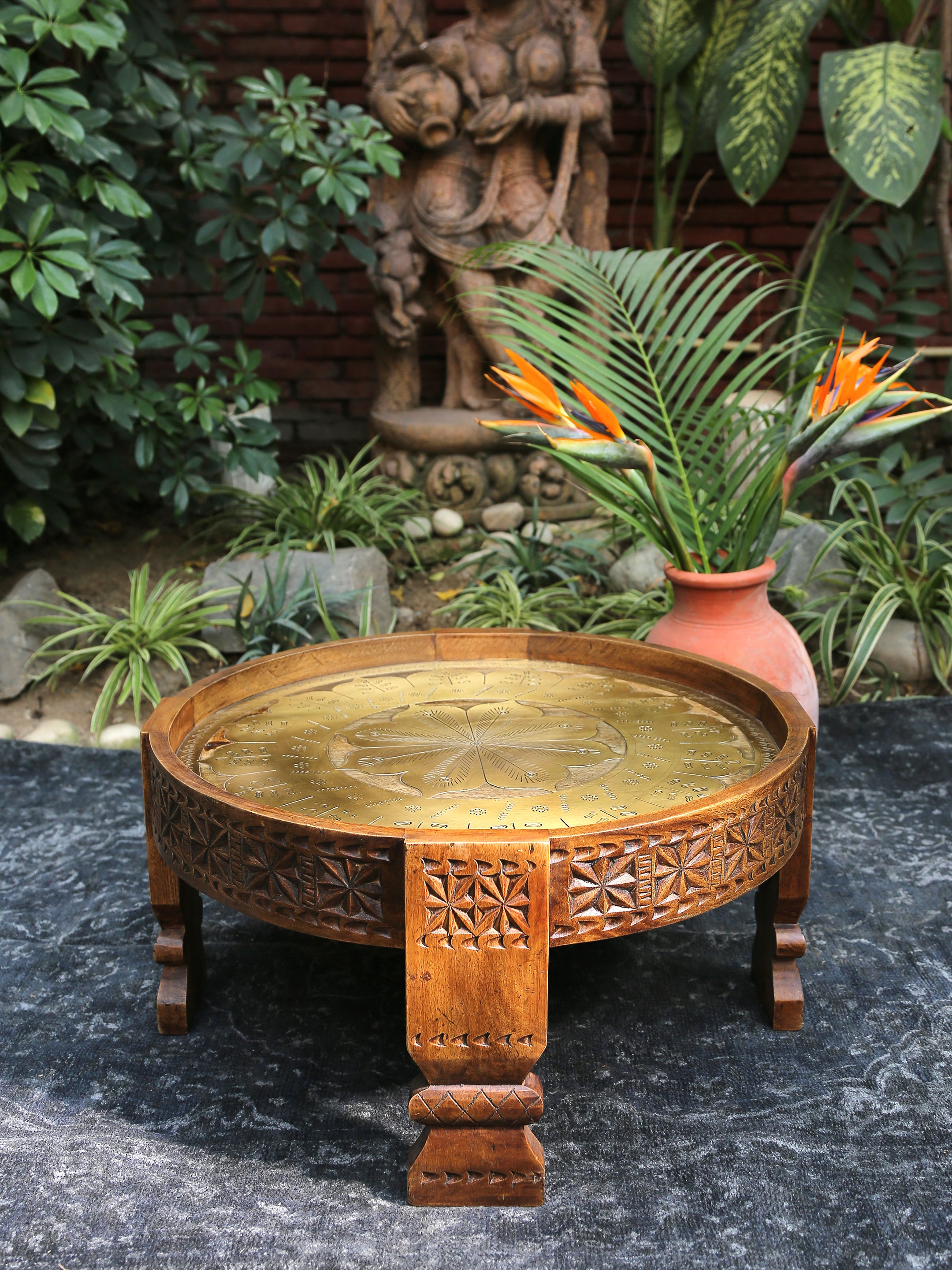 Wood and sheet coffee table