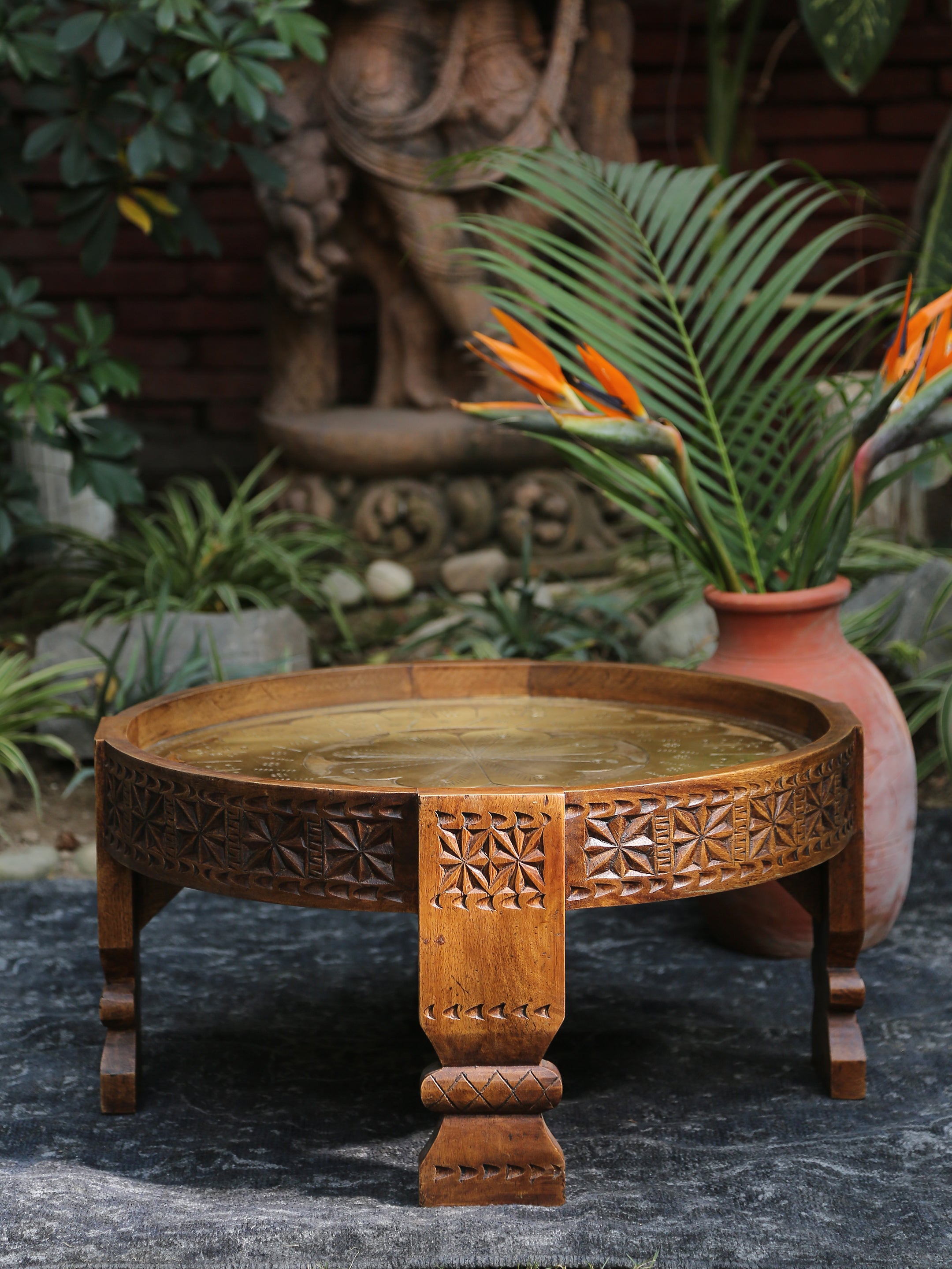 Wood and sheet coffee table